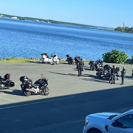 Harbourview Inn And Suites Sydney Exterior foto